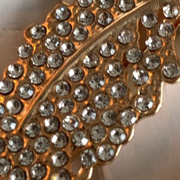 Set of 5 Pearl and Rhinestone Hair Clips - Starfish Scissors Feather Design - Picture 7 of 12